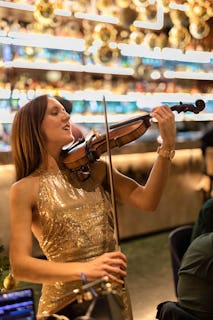 Live Violin & DJ Nights