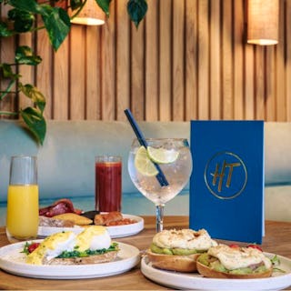 BOOZY BRUNCH