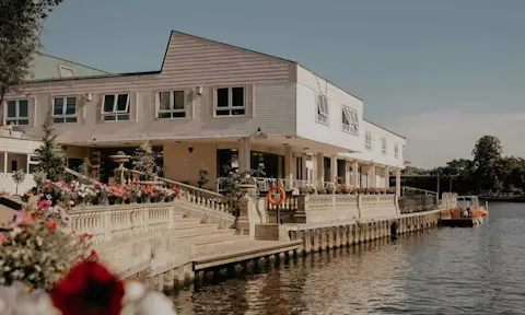 The best venues for team building and corporate away days in Surrey