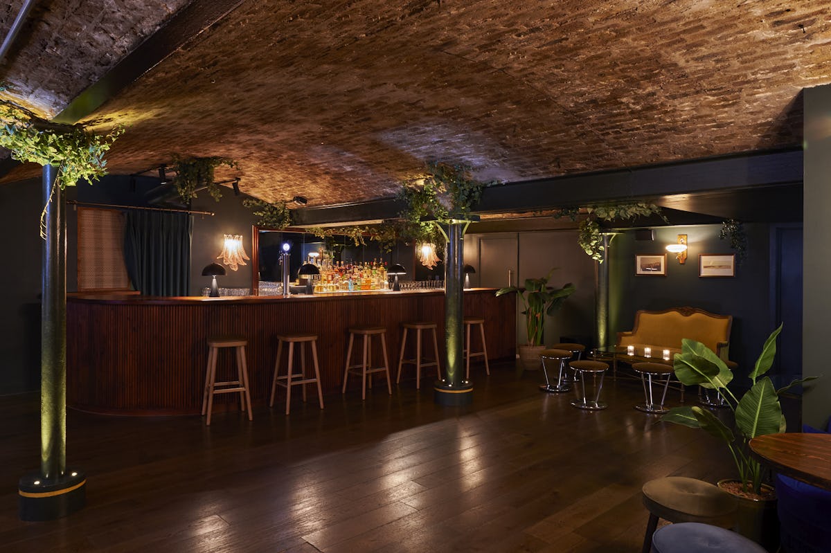 Casa do Frango Mayfair