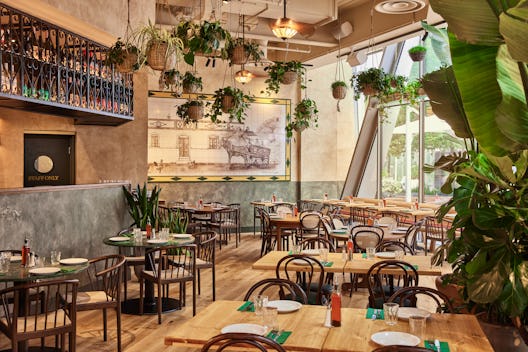 Restaurant (Semi- Private Area)