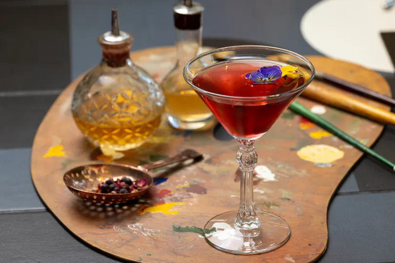Art Yard Bar & Kitchen