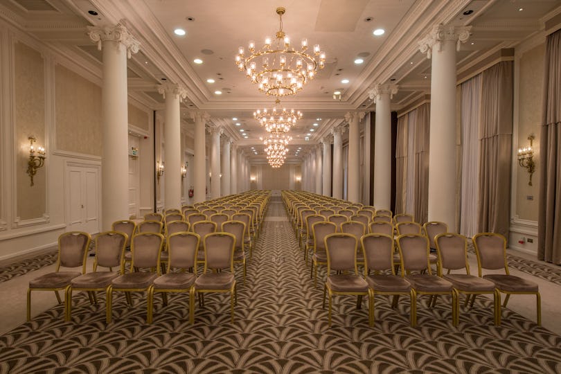 The Waldorf Hilton