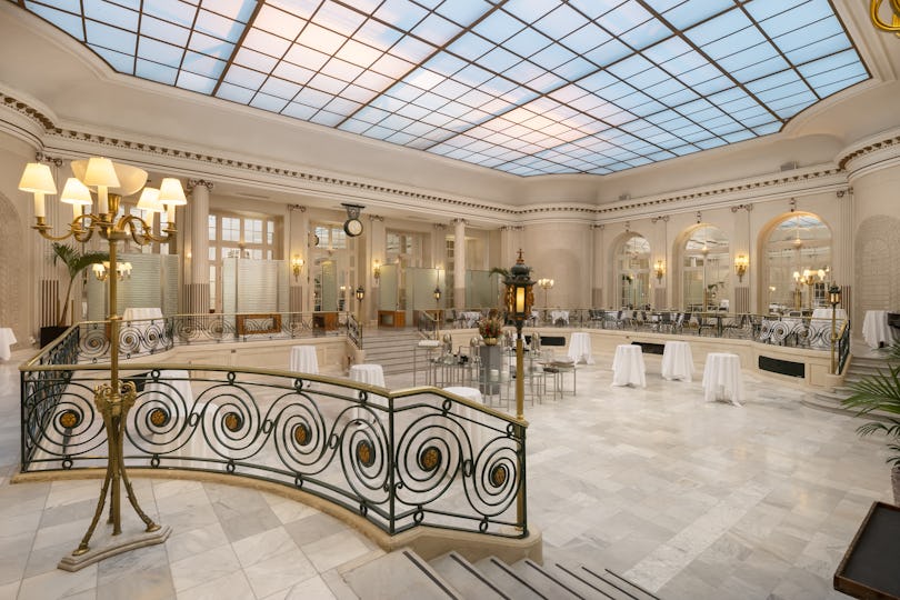 The Waldorf Hilton