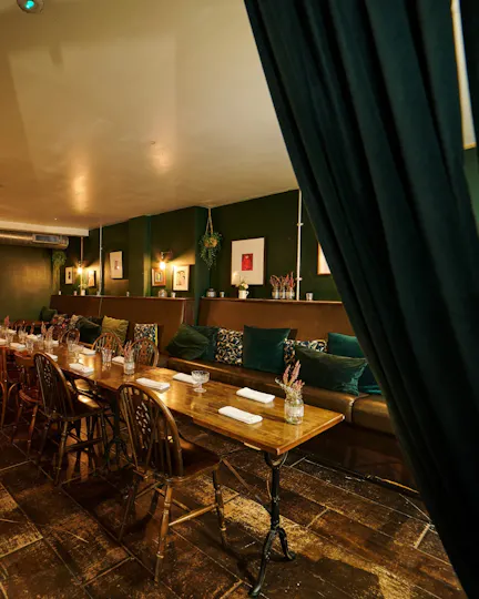 Queens Wine Bar & Bistro