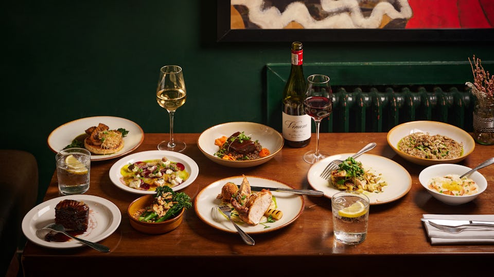 Queens Wine Bar & Bistro