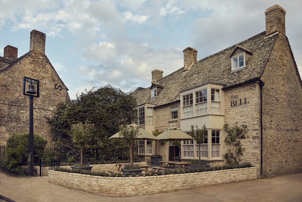 The Bell, Charlbury