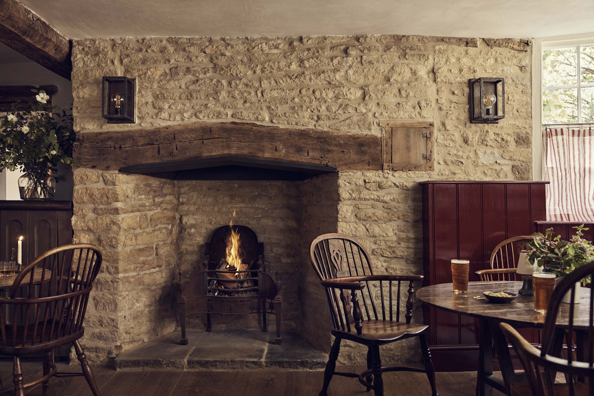 The Bell, Charlbury