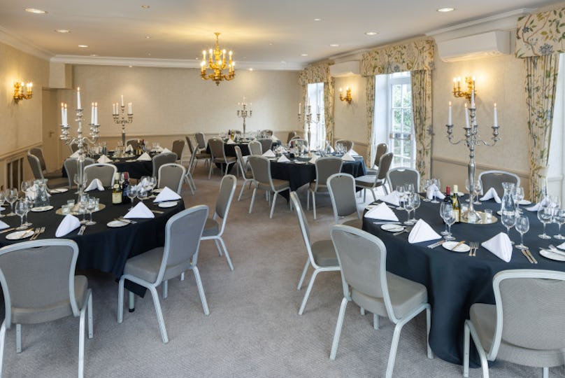 Sunday Box Hill Burford Bridge Hotel