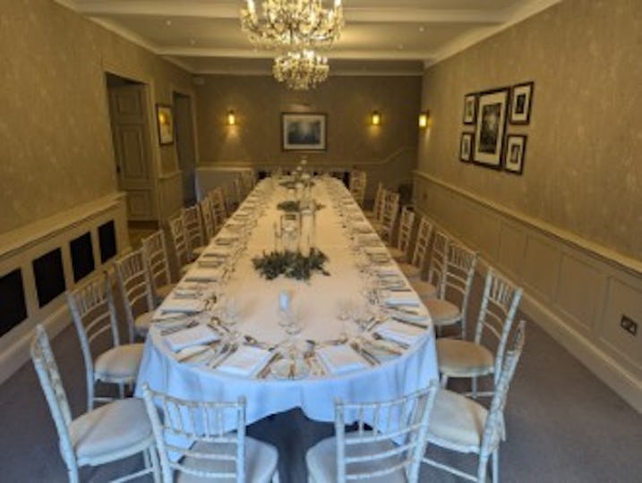 Sunday Box Hill Burford Bridge Hotel