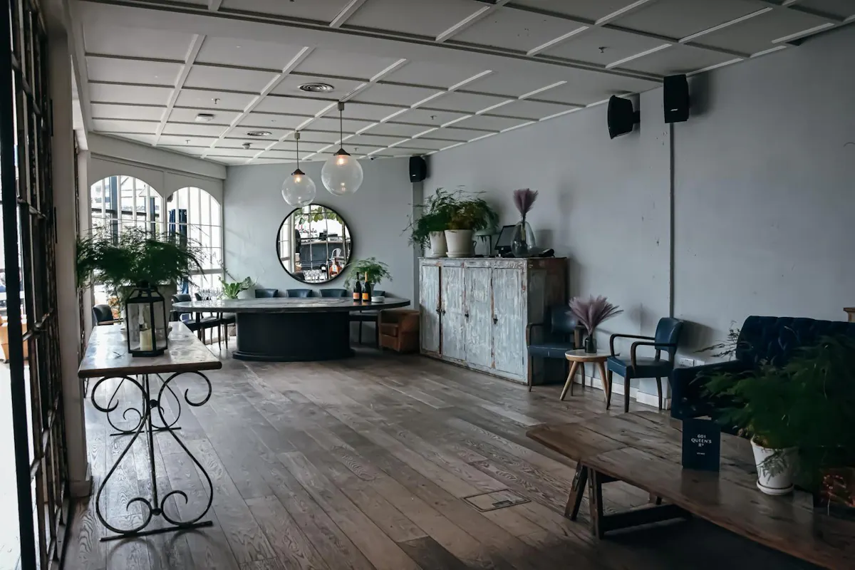 601 Queen’s Road