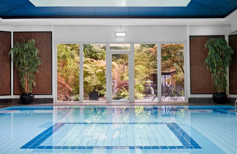 Careys Manor & SenSpa