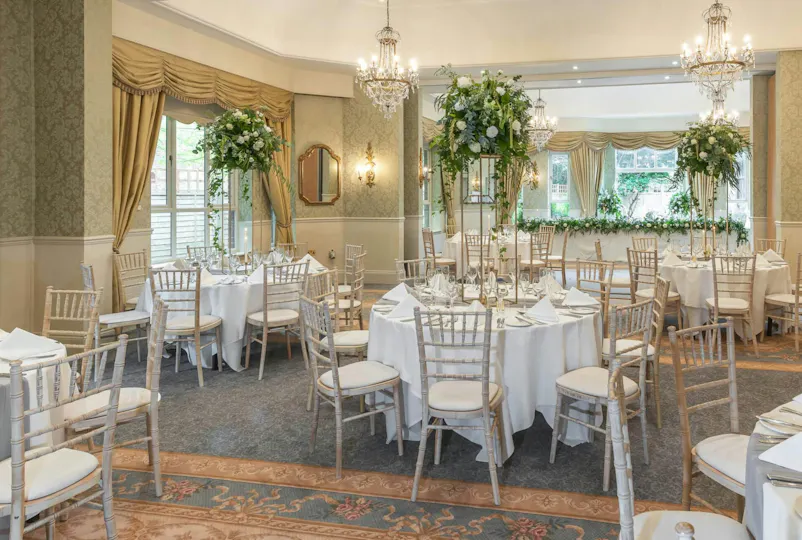 Careys Manor & SenSpa