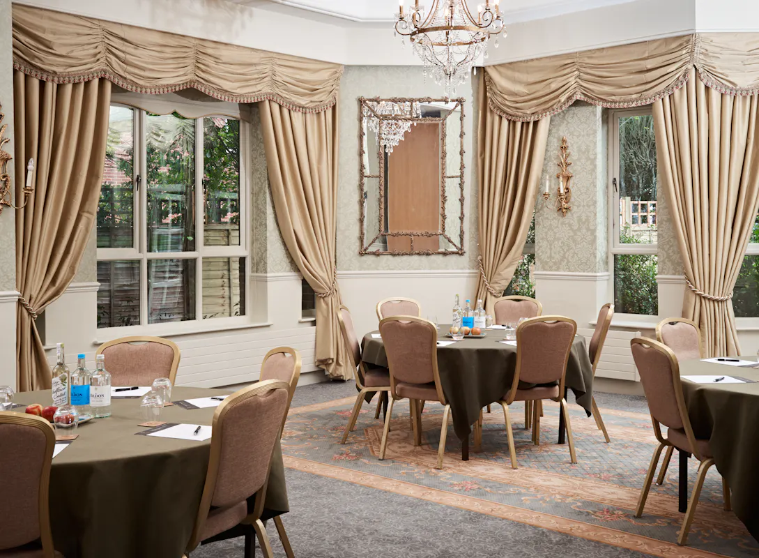 Careys Manor & SenSpa