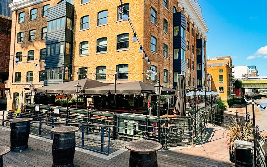 Old Thameside Inn
