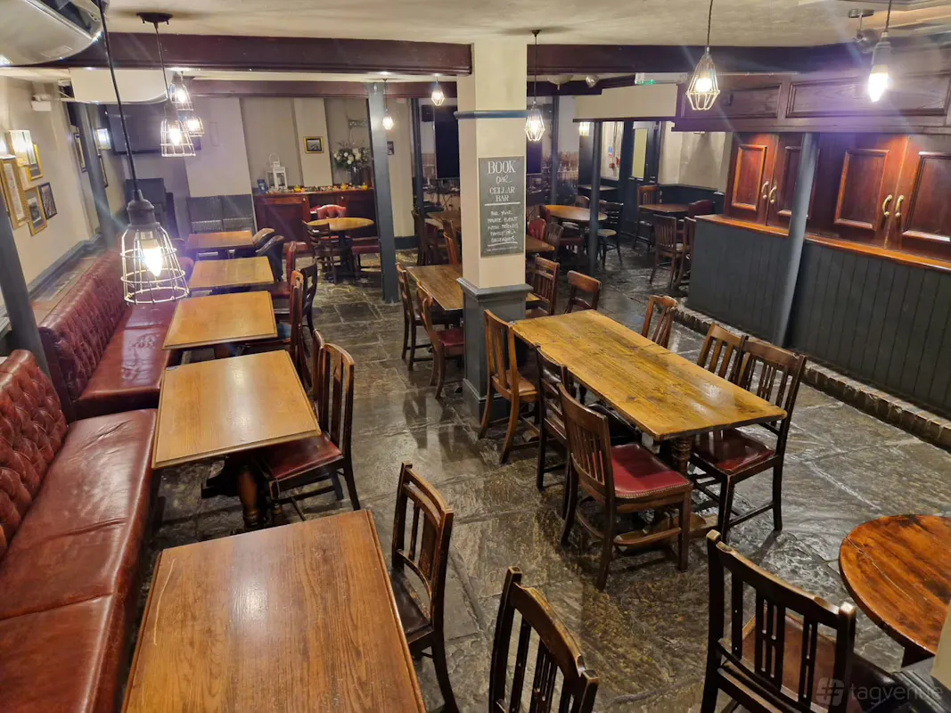 Old Thameside Inn
