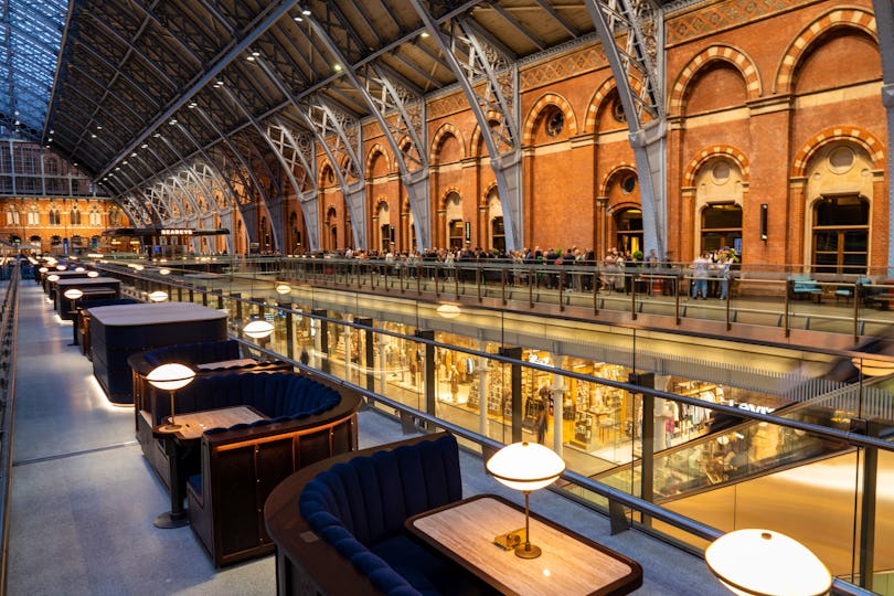 St Pancras Brasserie & Champagne Bar by Searcys