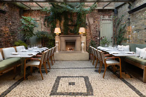 Luca Restaurant