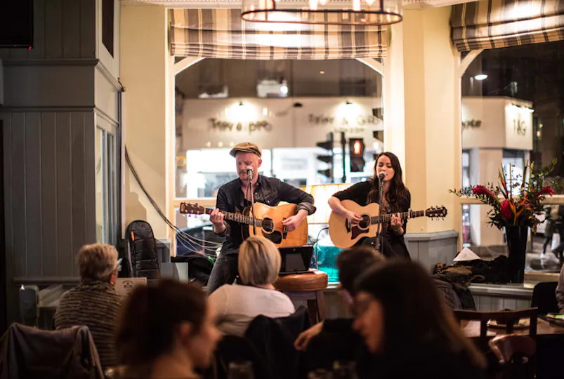The Prince Alfred - 112 Queensway