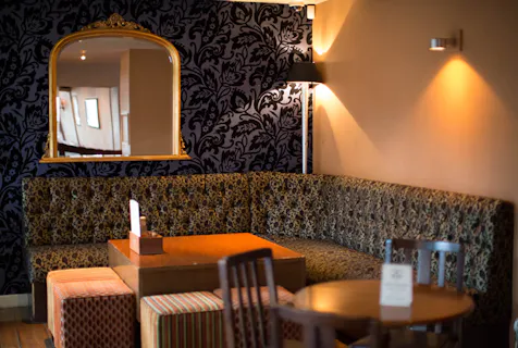 The Prince Alfred - 112 Queensway