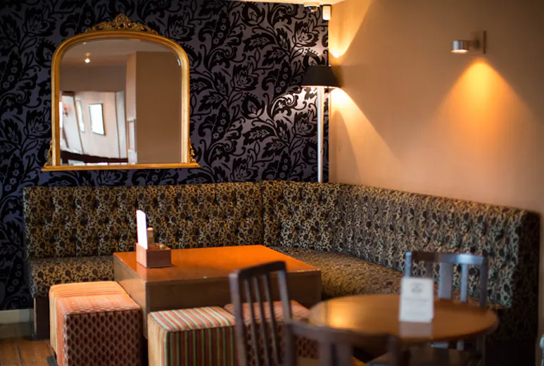 The Prince Alfred - 112 Queensway