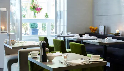Cafe Forty One at La Suite West Hotel