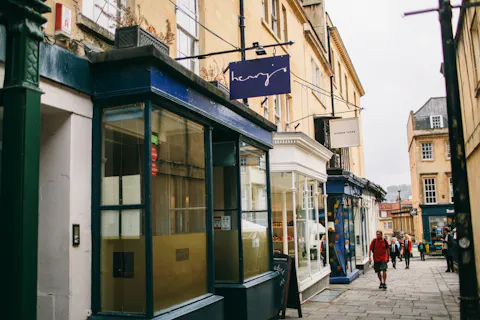 Henry’s Restaurant 