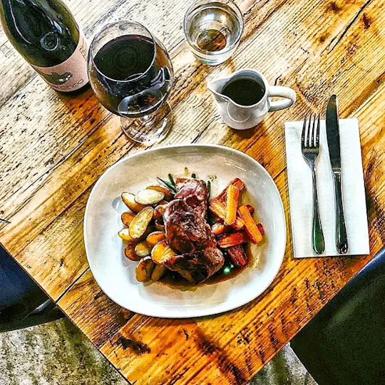 Darkhorse Restaurant 