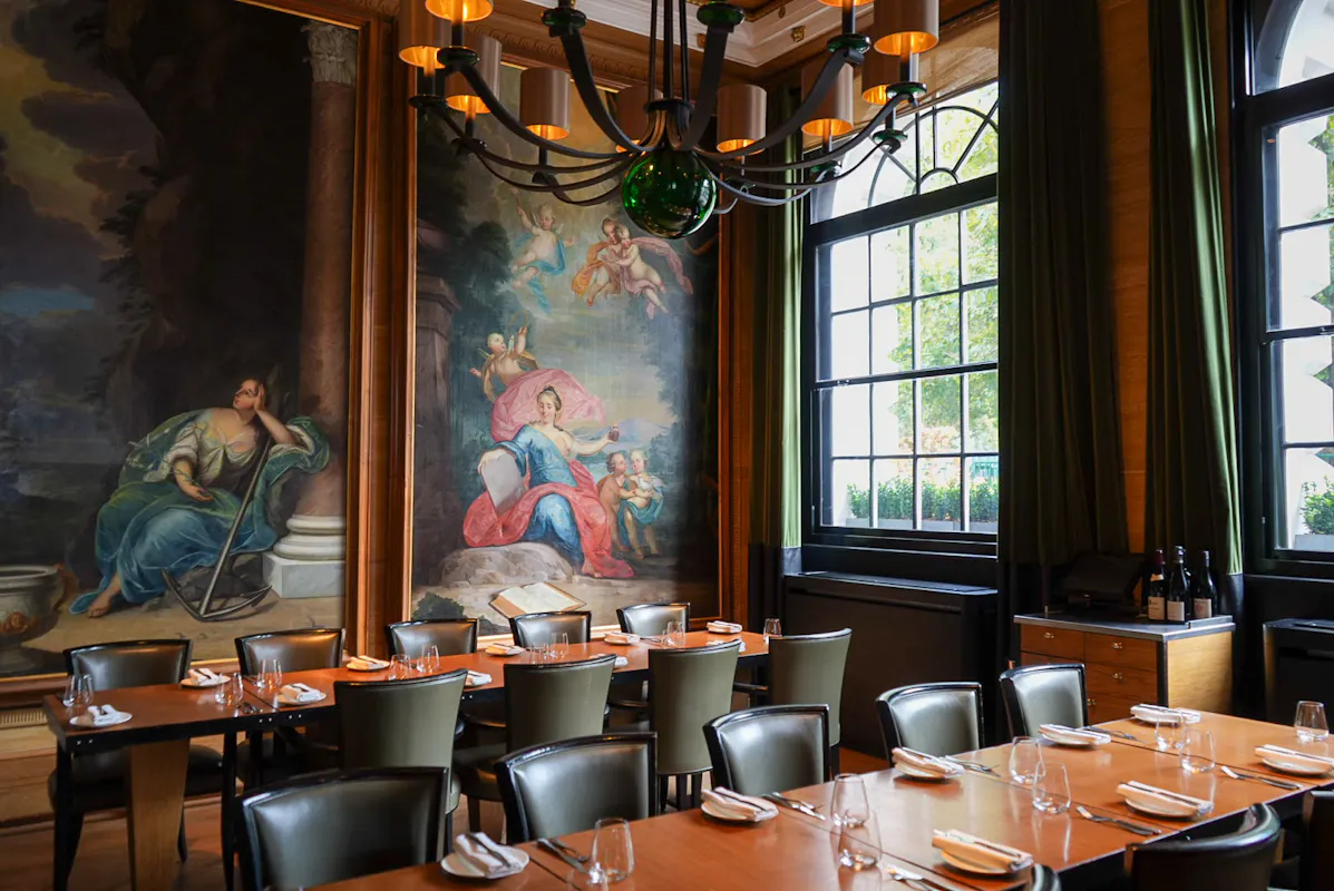 Lamennais Room at Les 110 de Taillevent