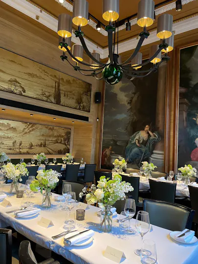 Lamennais Room at Les 110 de Taillevent