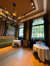 Lamennais Room at Les 110 de Taillevent