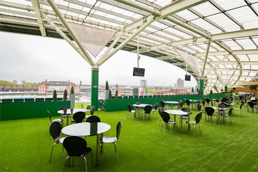 Legends Lounge 
