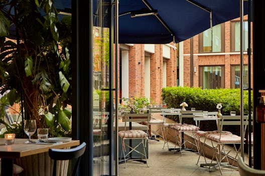 Part Hire of Glass Pavilion 