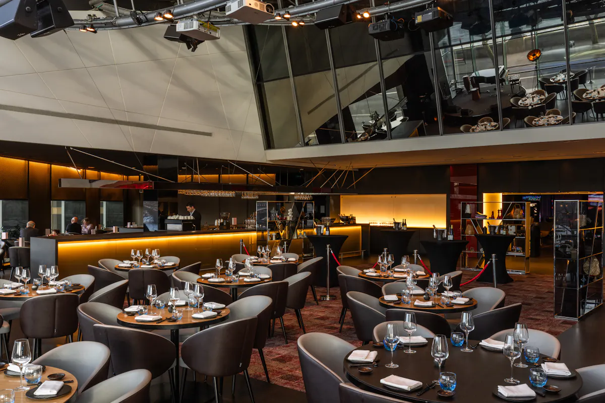 Park Plaza Riverbank
