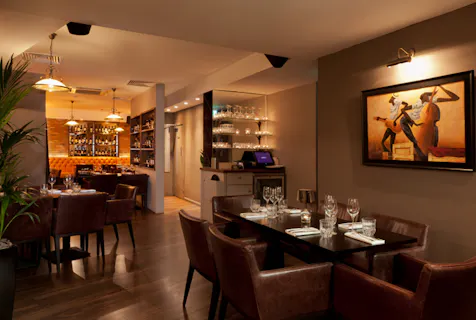 Omnino Steakhouse