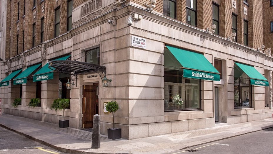 Smith & Wollensky, London - Restaurant Review, Menu, Opening Times