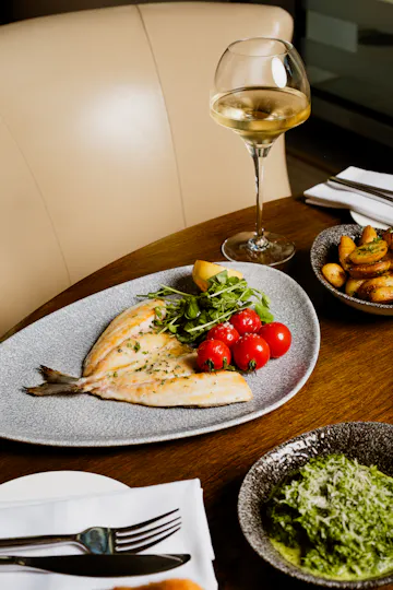 Manhattan Grill at the London Marriott Hotel Canary Wharf