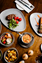 Manhattan Grill at the London Marriott Hotel Canary Wharf