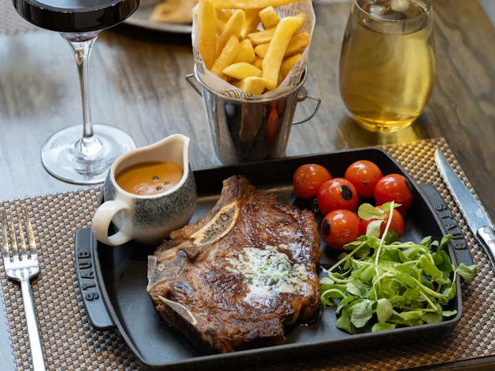 Manhattan Grill at the London Marriott Hotel Canary Wharf