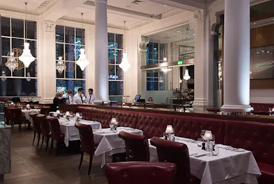 Wheeler’s Oyster Bar & Grill Room at Threadneedles Hotel