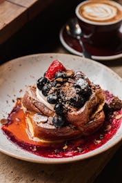 Federal Cafe & Bar