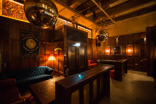 Dr Kluger's Olde Towne Tavern