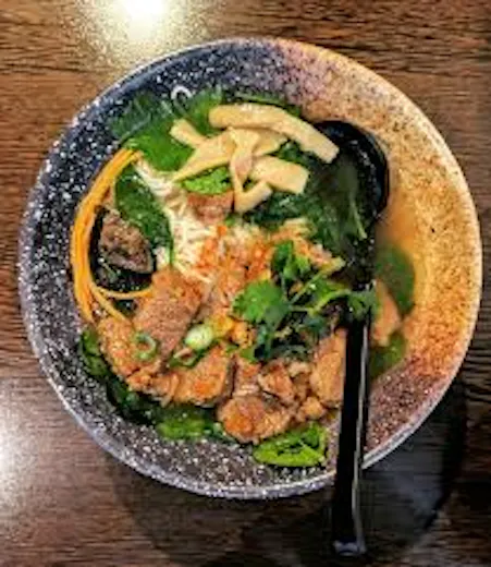 Chi Noodle & Wine Bar