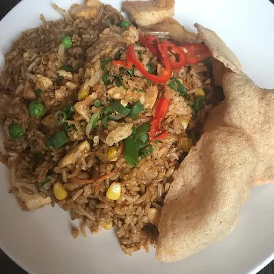 Chi Noodle & Wine Bar