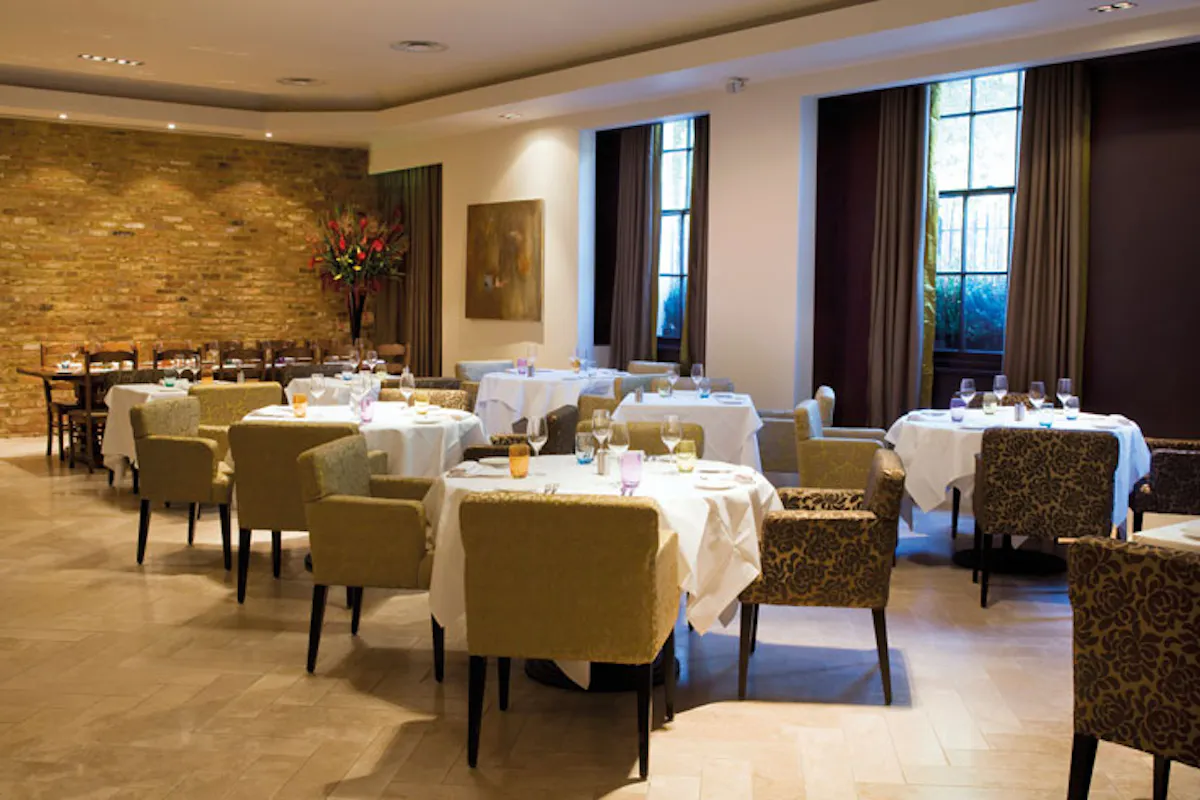 Avista Restaurant & Bar