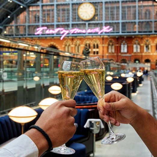 St Pancras Brasserie & Champagne Bar by Searcys, London Restaurant Review, Menu, Opening Times