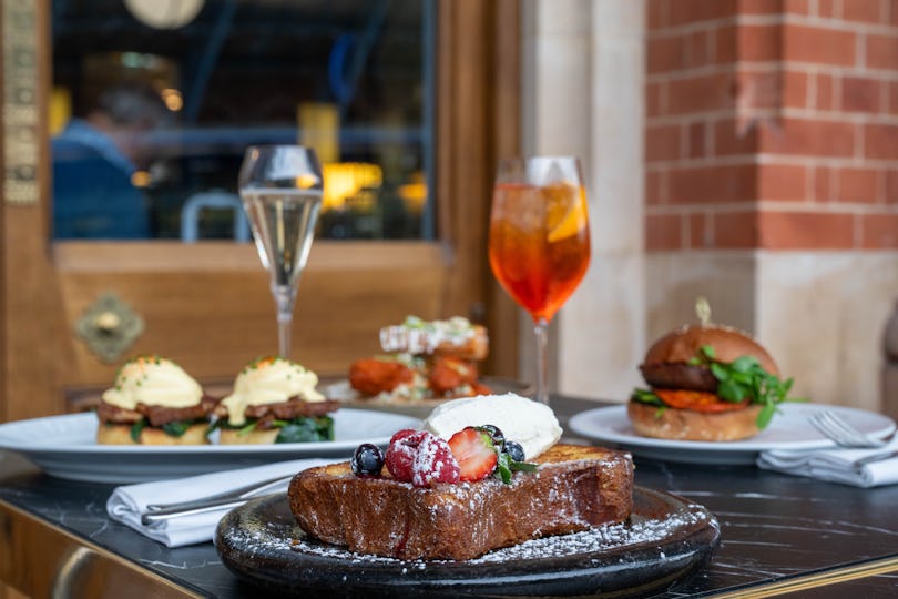 St Pancras Brasserie & Champagne Bar by Searcys
