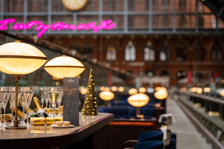 St Pancras Brasserie & Champagne Bar by Searcys, London Restaurant Review, Menu, Opening Times