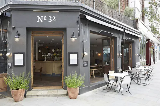 No 32 The Old Town