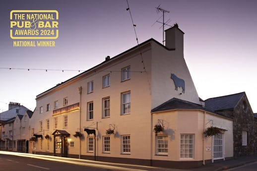 The Coach at The Bull – Beaumaris